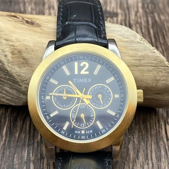 Timex Two Tone Men’s Watch New Battery - Picture 1 of 8
